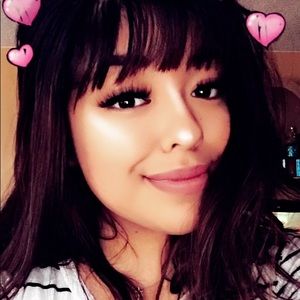 Meet your Posher, Adriana